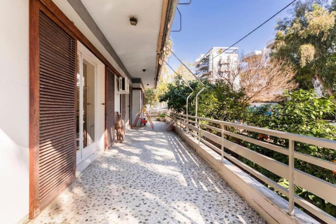 Spacious Renovated Flat In The Athens Riviera Exteriör bild