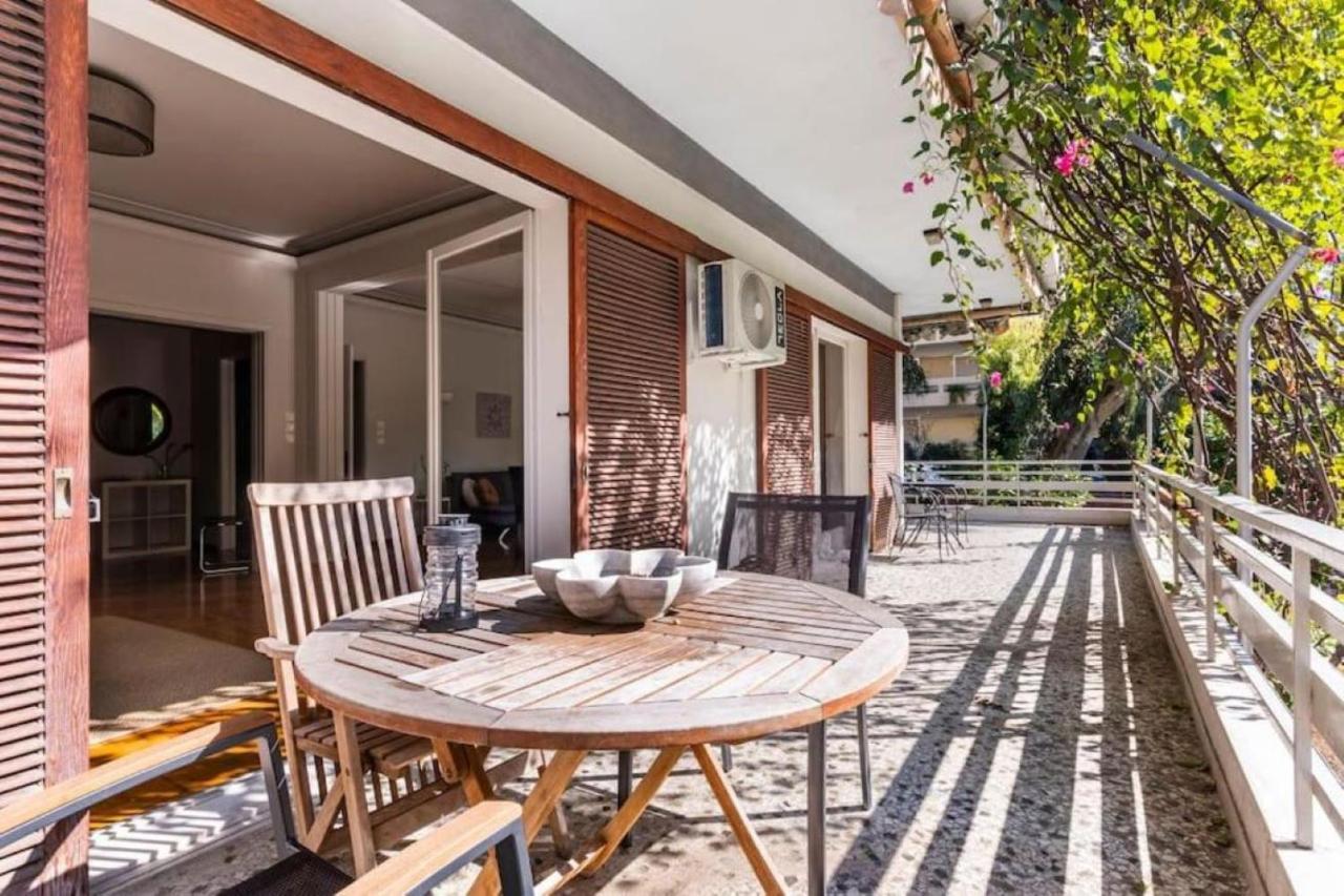 Spacious Renovated Flat In The Athens Riviera Exteriör bild