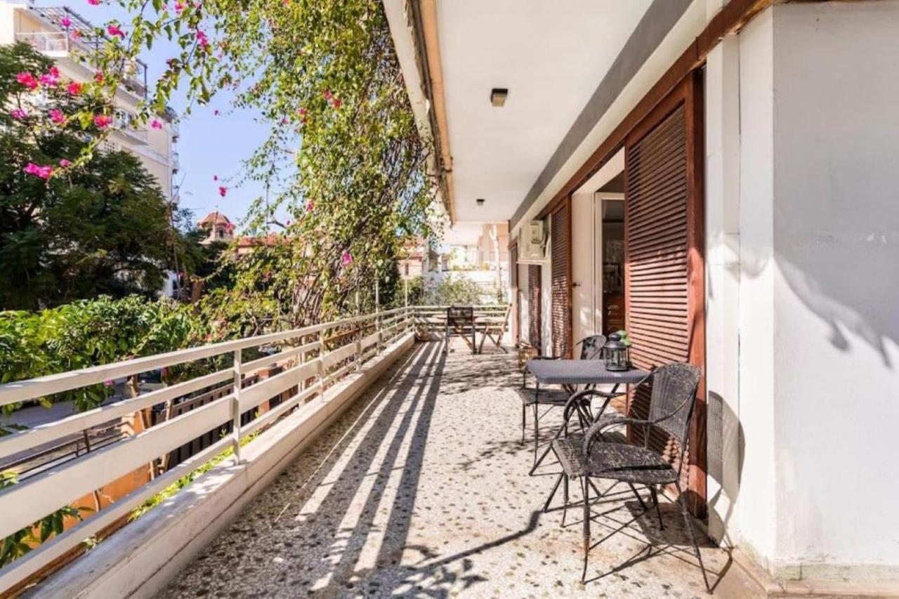 Spacious Renovated Flat In The Athens Riviera Exteriör bild
