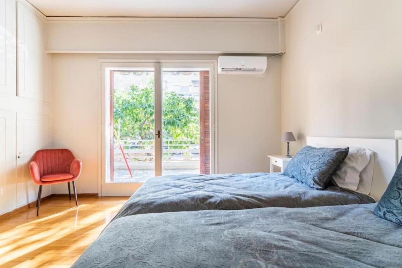 Spacious Renovated Flat In The Athens Riviera Exteriör bild